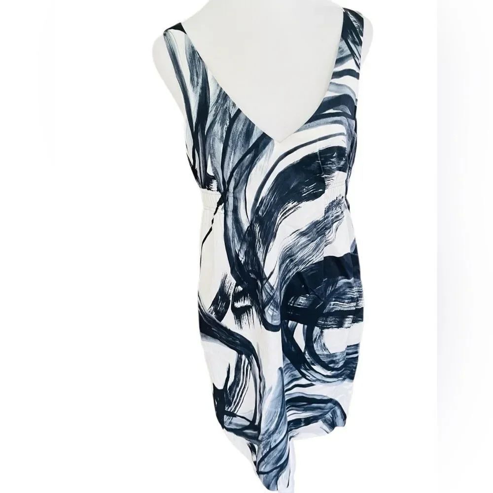VINCE  Black & White Brushstroke
Sheath Dress Size 6, style  17441